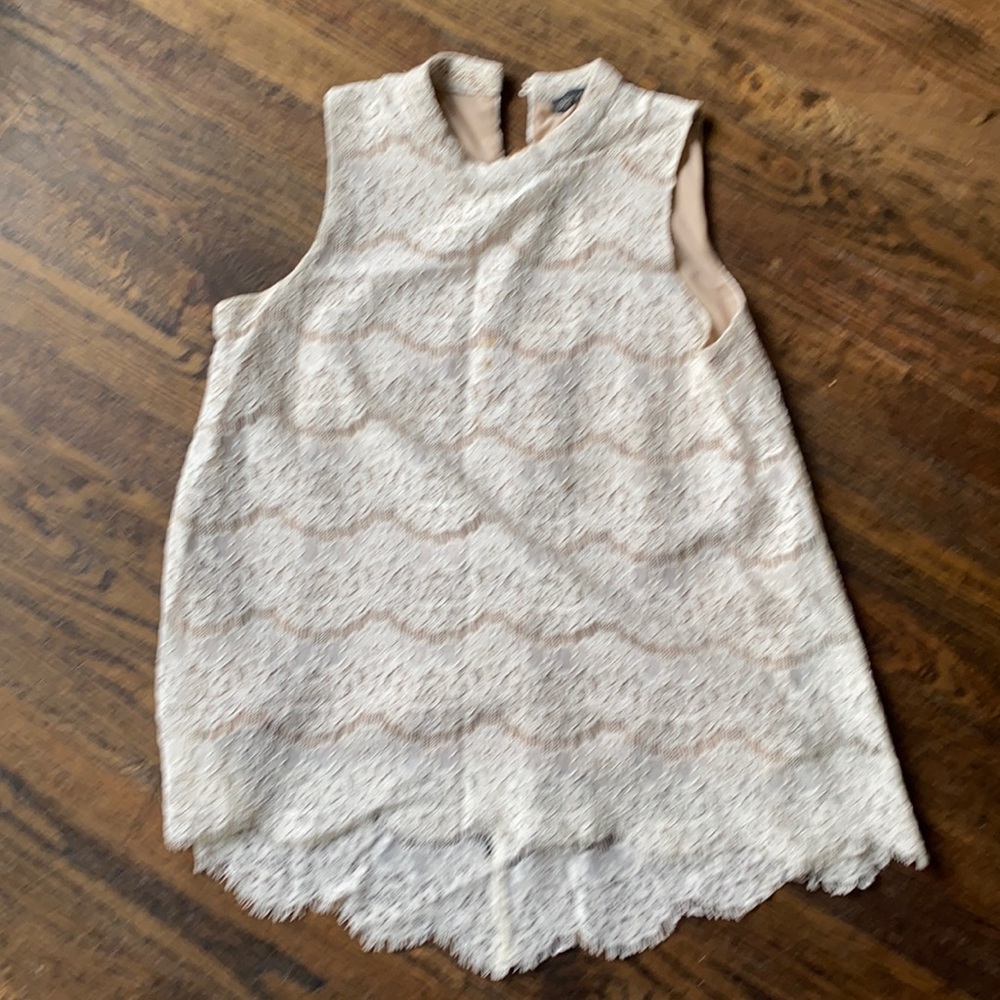🔴5 for $25- Rose & Olive lace overlay sleeveless tunic